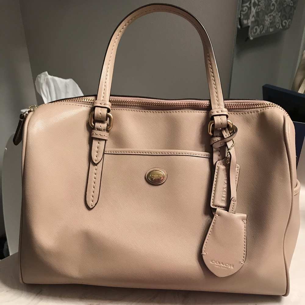 Authentic Coach Leather Handbag-Peyton Jordan ZIP
